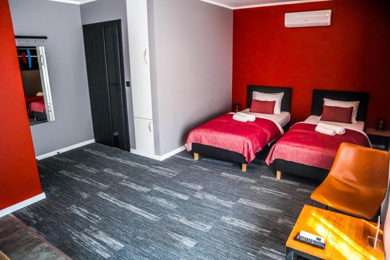 Aparthotel Kaktus Chill & Sleeping - 50 M Od Rynku Racibórz Exterior foto